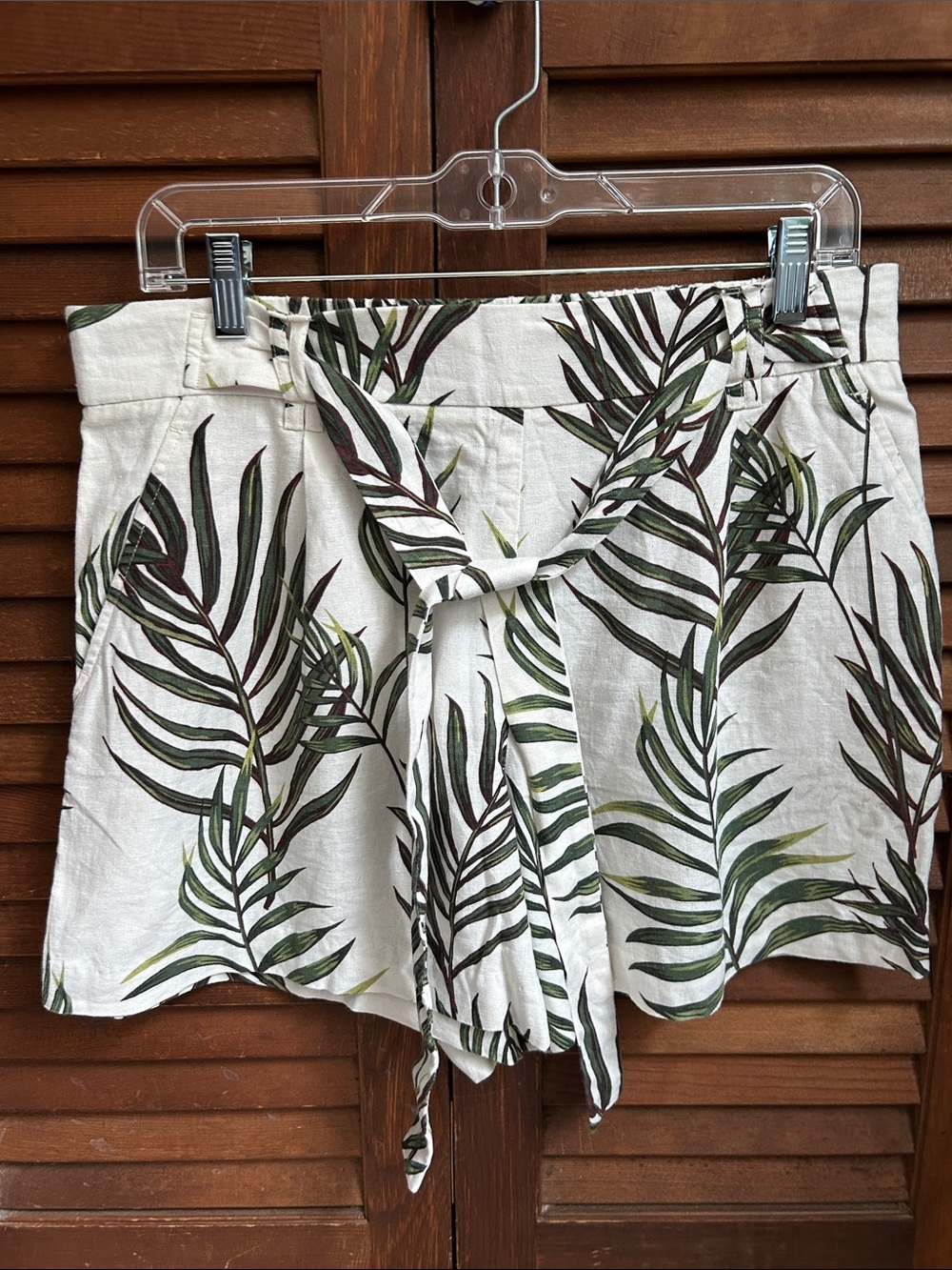 C&C California  Tropical Leaf Tie-Waist Shorts - White & Green Linen and Cotton